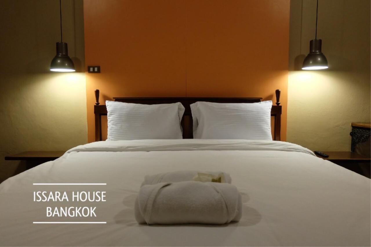 Issara House Bangkok Hotel Kültér fotó